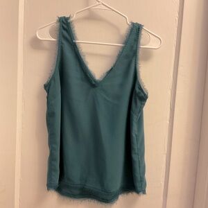 Chelsea28 tank top size small.